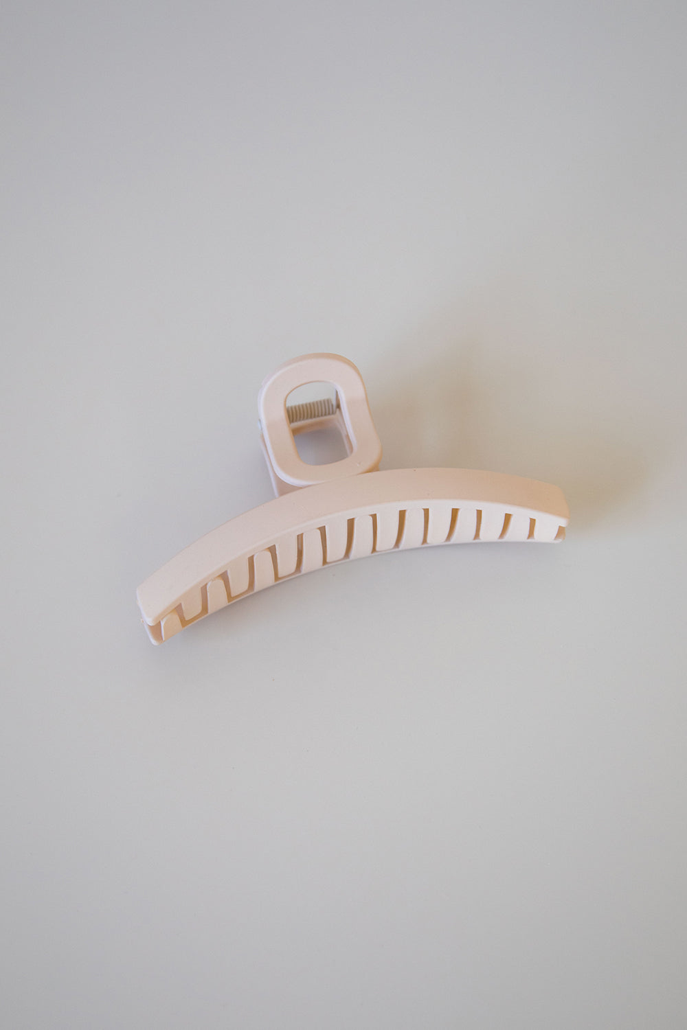 Sia Claw Clip - Blush