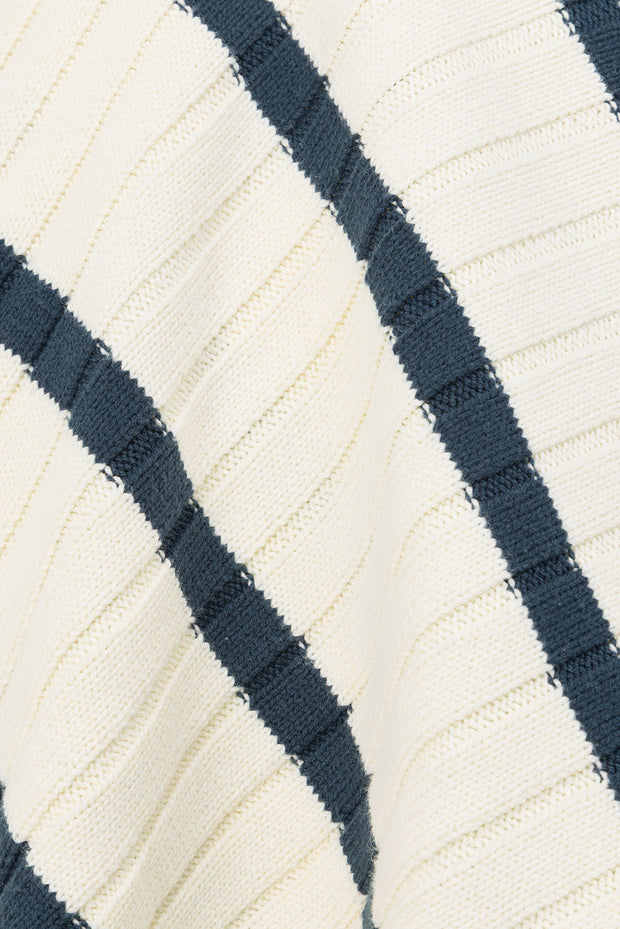 true-to-color:#ffffff