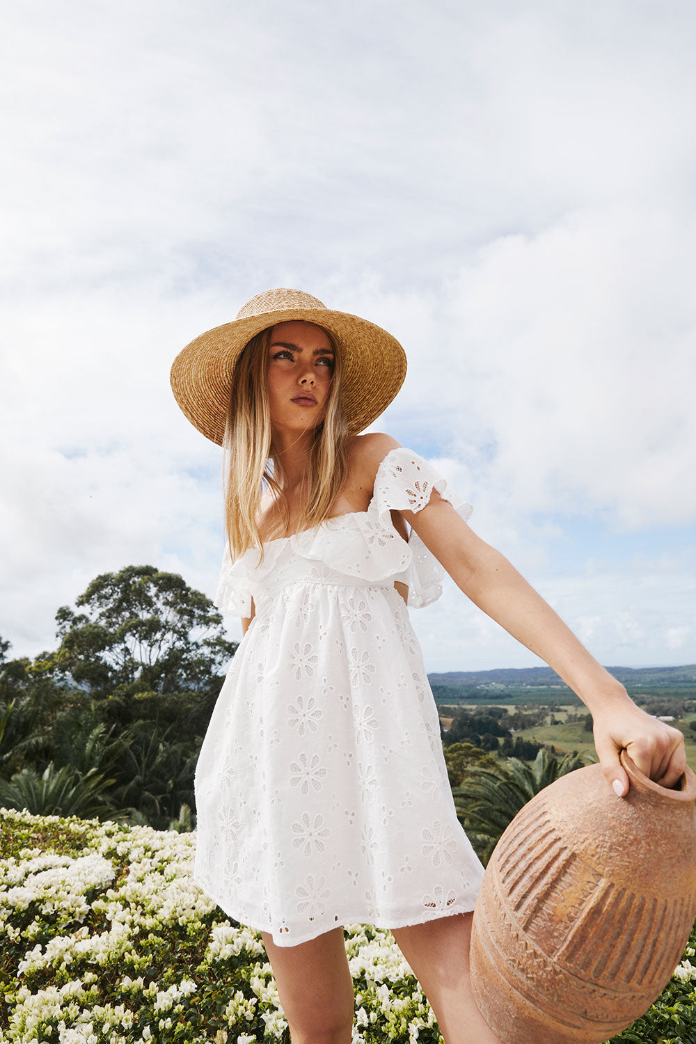 Laora Dress - Broderie