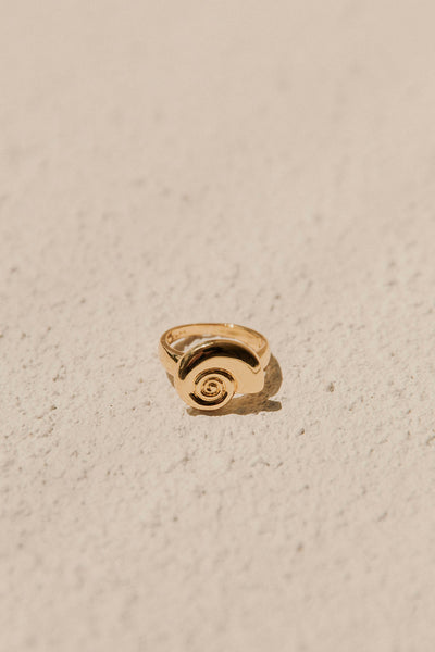 Twirl Shell Ring