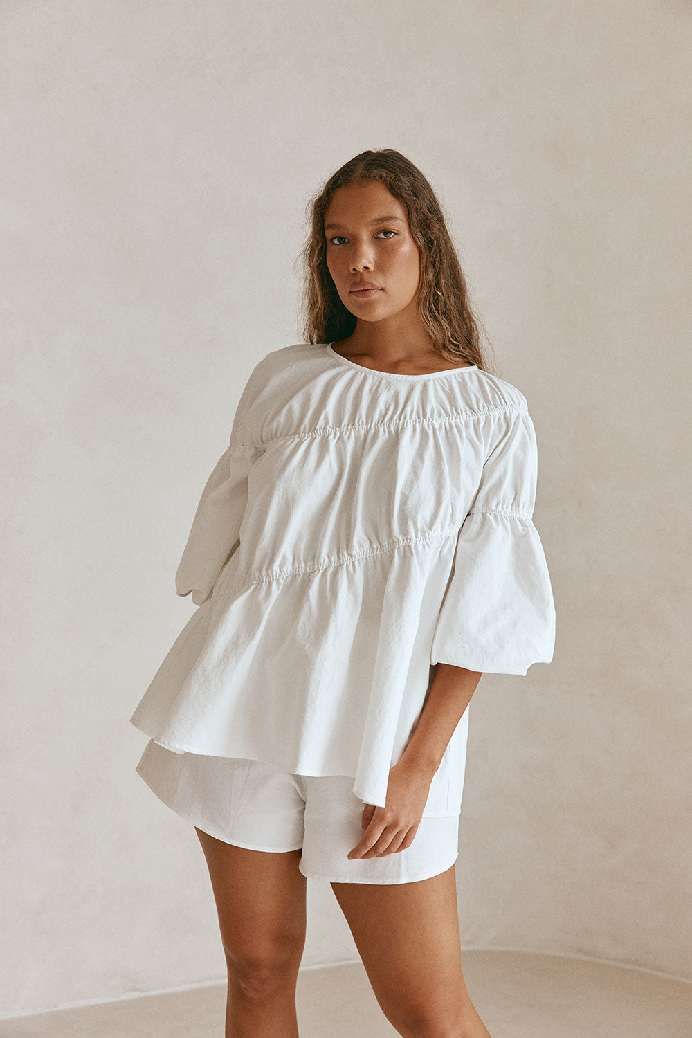 Akel Shorts - White