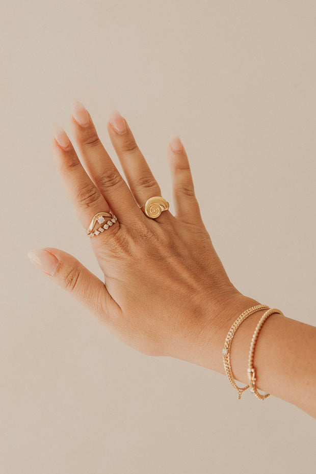 Twirl Shell Ring