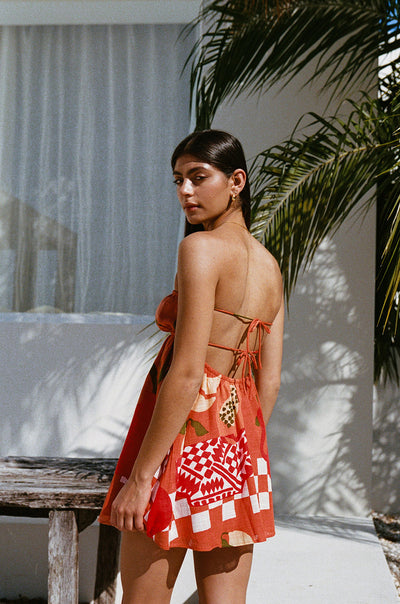 Your Guide To The Best Backless Dresses & Tops in the USA