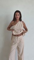 Video, Eden Pants