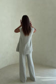 Video, Kiri Pants